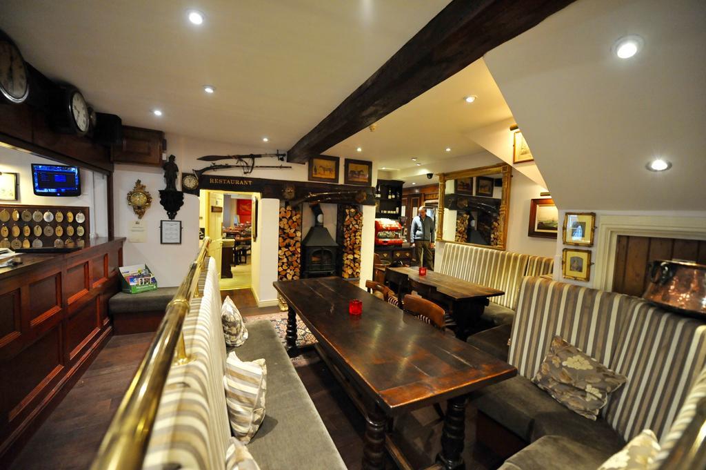 The Greyhound Coaching Inn Lutterworth Eksteriør bilde